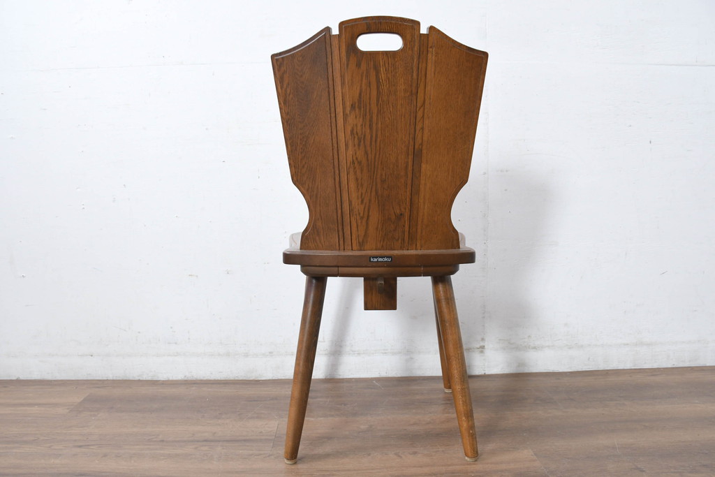 中古　美品　希少な絶版品!!　カリモク家具(karimoku)　ルスティック(RUSTIC)　オーク材　カントリースタイルの空間づくりにおすすめなダイニングチェア4脚セット(板座チェア、椅子、イス、バラ売り可能)(R-083257)