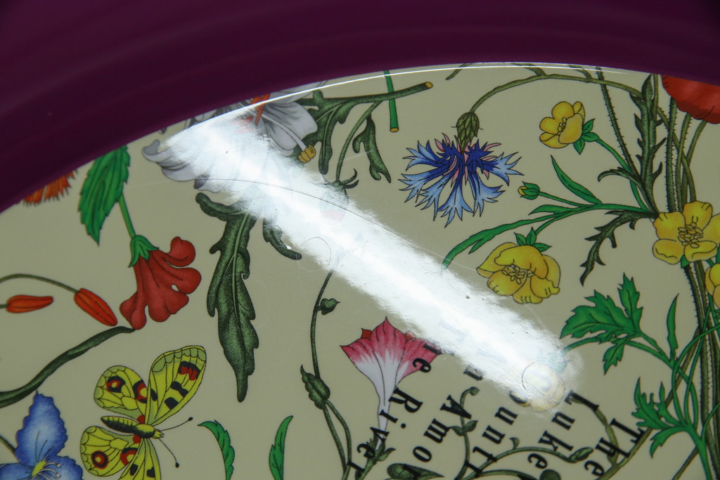 中古　超美品!!　GUCCI(グッチ)　Flora(フローラ)プリント　インテリアに映えるフォールディングメタルトレイ(サイドテーブル、花台、飾り台)(定価約25万7千円)(R-083321)