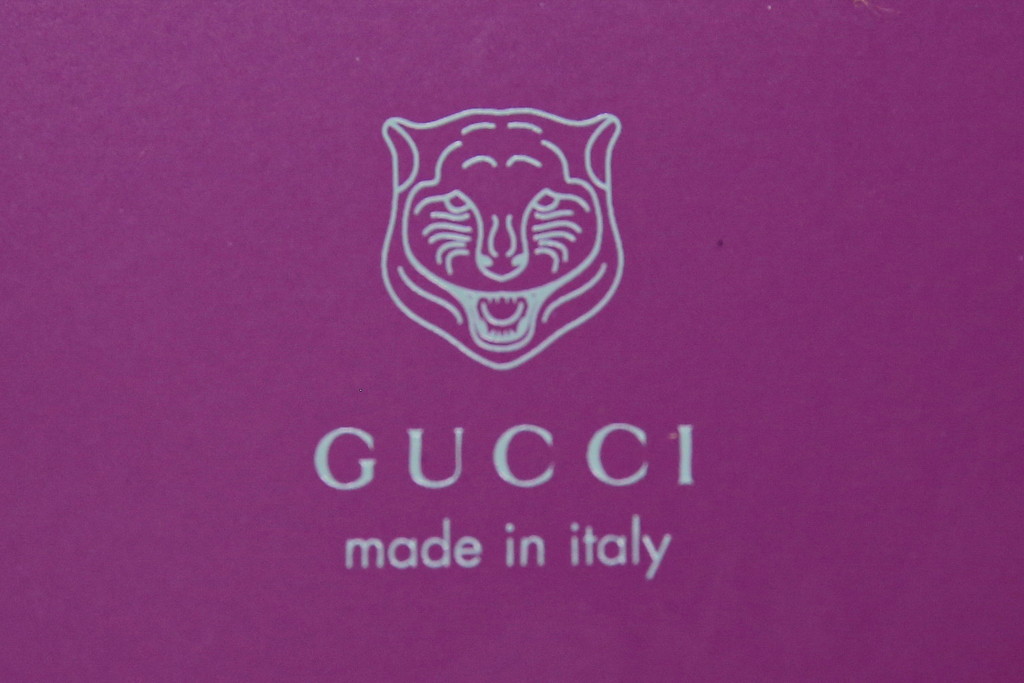 中古　超美品!!　GUCCI(グッチ)　Flora(フローラ)プリント　インテリアに映えるフォールディングメタルトレイ(サイドテーブル、花台、飾り台)(定価約25万7千円)(R-083321)