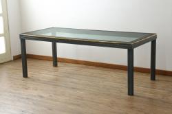 【セミオーダー家具実例】和製アンティークの棚付き作業台に高品質リペアを施しました。天板下の棚を取り外し、本体の色味の濃い部分のお色味に合わせて仕上げました。(ダイニングテーブル)