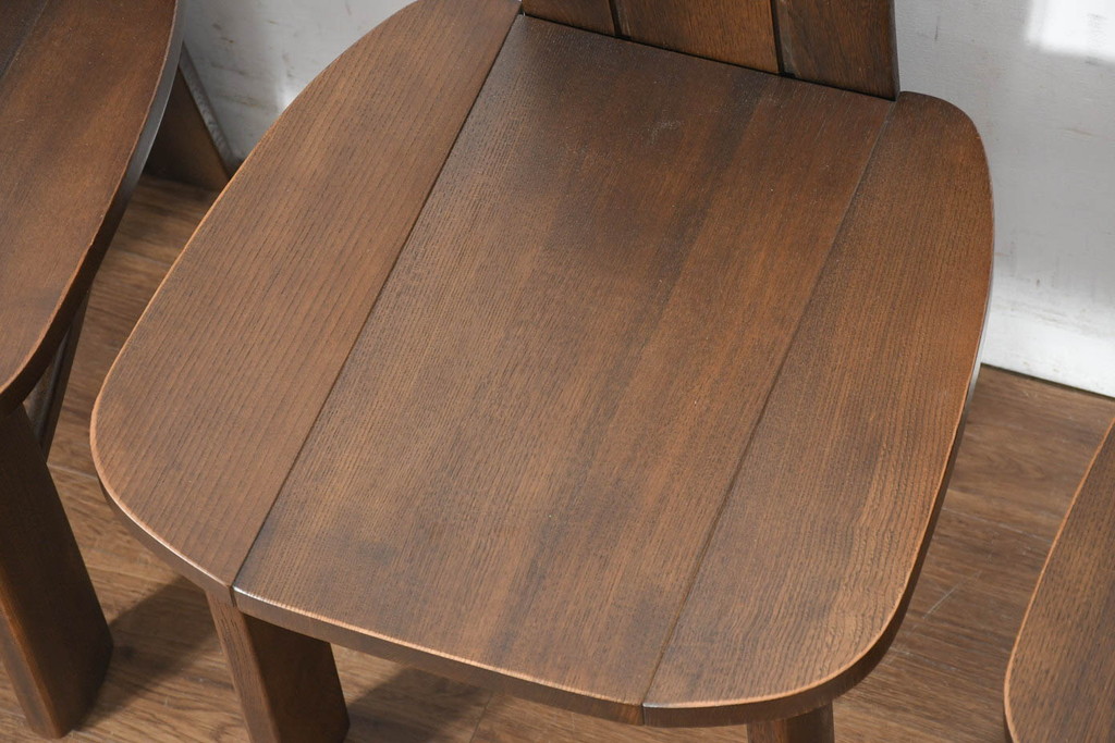 中古　美品　希少な廃番品!!　カリモク家具(karimoku)　ナラ(楢)材　持ち手付き　和モダンなハイバックチェア4脚セット(板座チェア、椅子、イス、バラ売り可能)(R-082709)