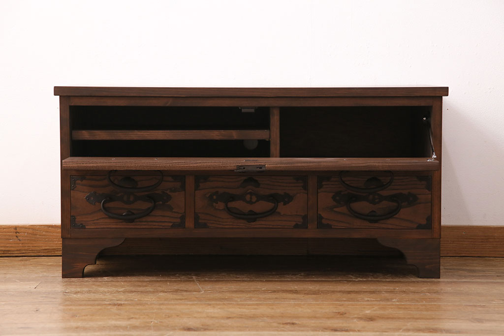 【オーダー注文・受注生産商品】ラフジュ工房オリジナル　メンズライクな空間づくりに活躍するフラップダウン扉の脚付きローボード(リビングボード、テレビ台、テレビボード、ローチェスト)