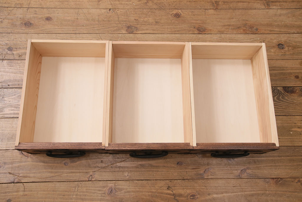 【オーダー注文・受注生産商品】ラフジュ工房オリジナル　メンズライクな空間づくりに活躍するフラップダウン扉の脚付きローボード(リビングボード、テレビ台、テレビボード、ローチェスト)