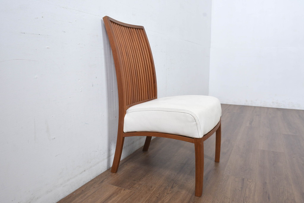 中古　美品　BC工房　ウォールナット材　本革　温かみと高級感を兼ね備えたレザーチェア1脚(ダイニングチェア、椅子、イス)(定価約11万円)(R-083357)