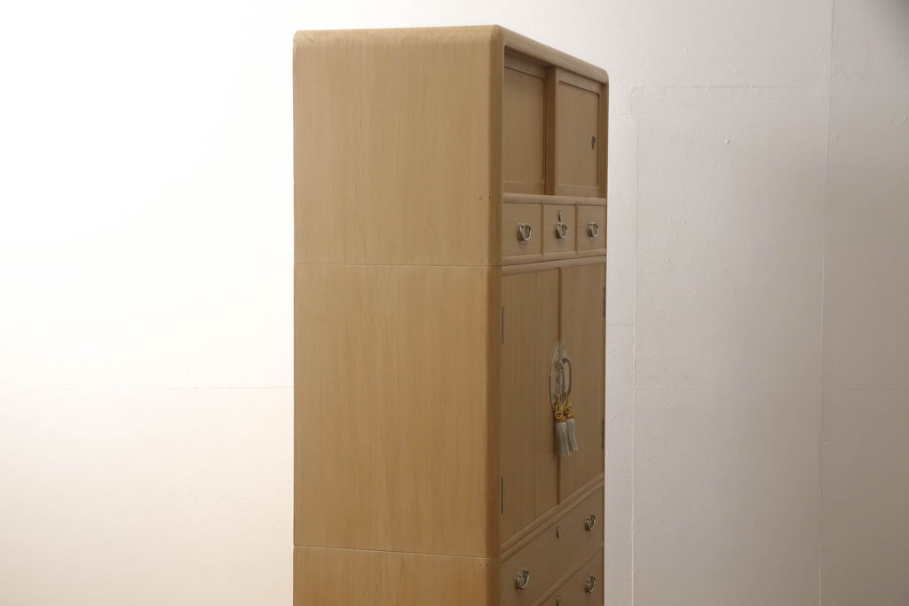 中古　最高級　伝統工芸士　中山昌二作　かくし付き　凛とした佇まいが気品を感じさせる加茂総桐箪笥(大丸、四方丸、桐たんす、着物箪笥、衣装タンス、和タンス)(定価約240万)(R-061956)