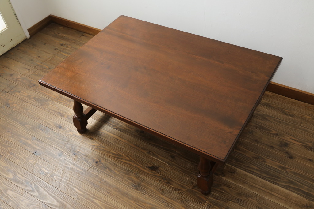 中古　美品　松本民芸家具　特注サイズ　和洋折衷の空間と相性の良いC型センターテーブル(定価約22円)(ローテーブル)(R-061362)