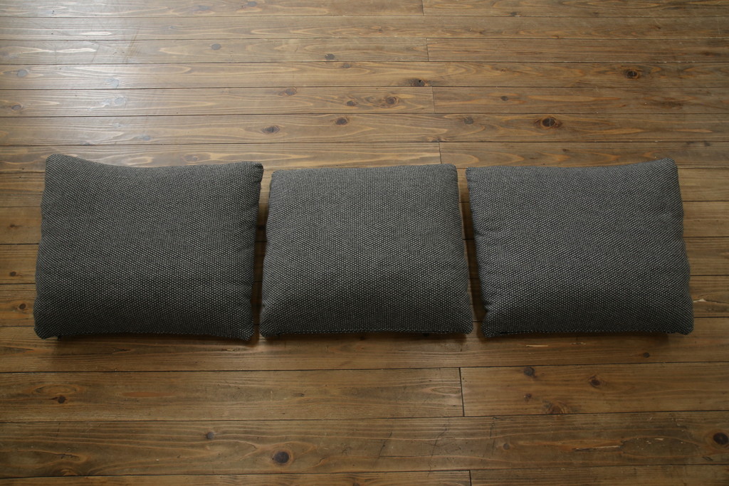中古　ブランド家具　ナガノインテリア　シンプルなデザインが取り入れやすい3人掛けソファ(三人掛け、3Pソファ)(定価約18万円)(R-080327)