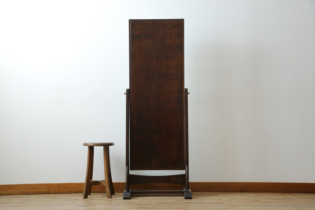 中古　松本民芸家具　シンプルながら品の良い佇まいが魅力のD型姿見(スタンドミラー、鏡)(定価約14万8千円)(R-079536)