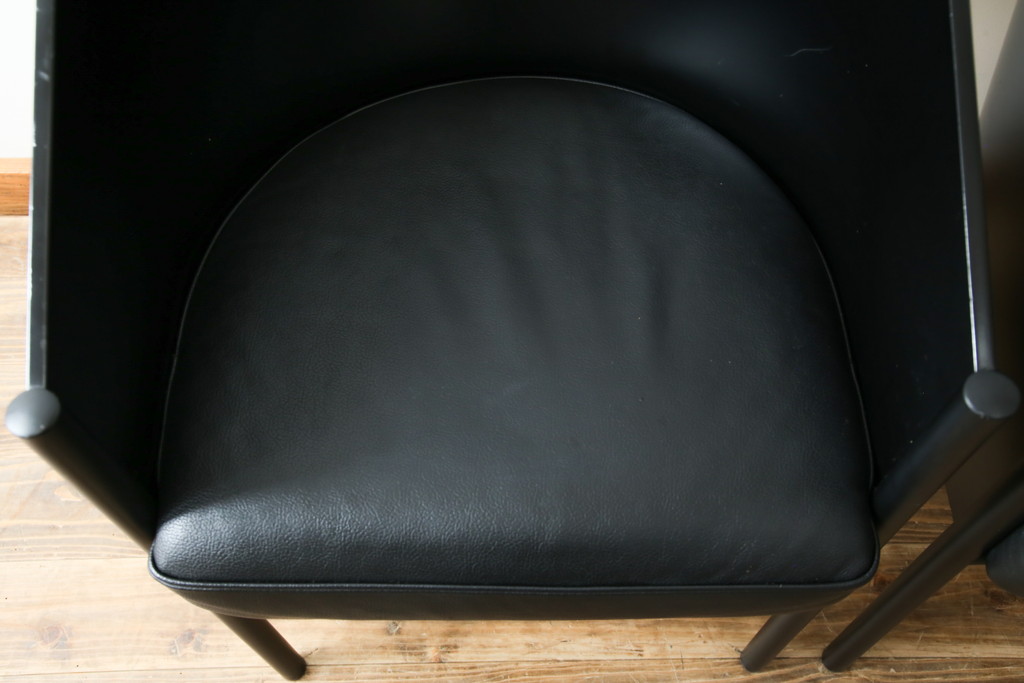 イタリアビンテージ　名作希少品!!　ドリアデ(Driade)　コステス(COSTES)　フィリップ・スタルク(Philippe Starck)デザイン　流線形のフォルムが美しいダイニングチェア2脚セット(椅子、イス、ヴィンテージ、バラ売り可能)(R-082289)