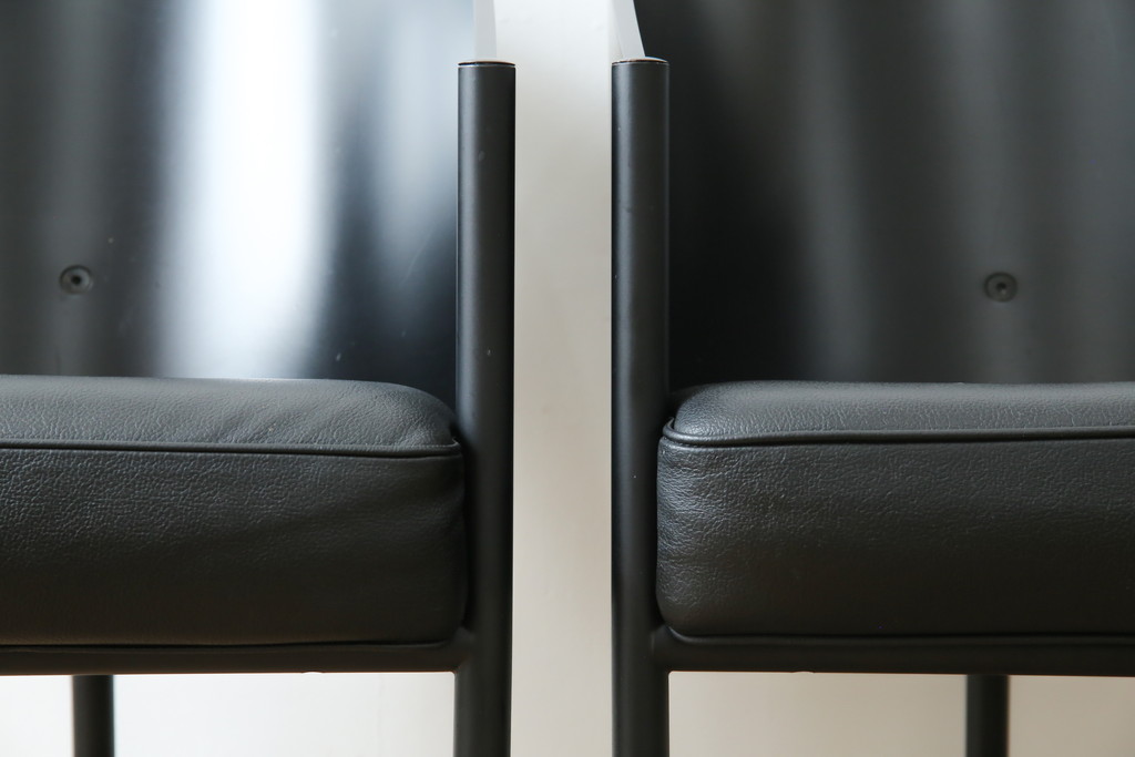 イタリアビンテージ　名作希少品!!　ドリアデ(Driade)　コステス(COSTES)　フィリップ・スタルク(Philippe Starck)デザイン　流線形のフォルムが美しいダイニングチェア2脚セット(椅子、イス、ヴィンテージ、バラ売り可能)(R-082289)