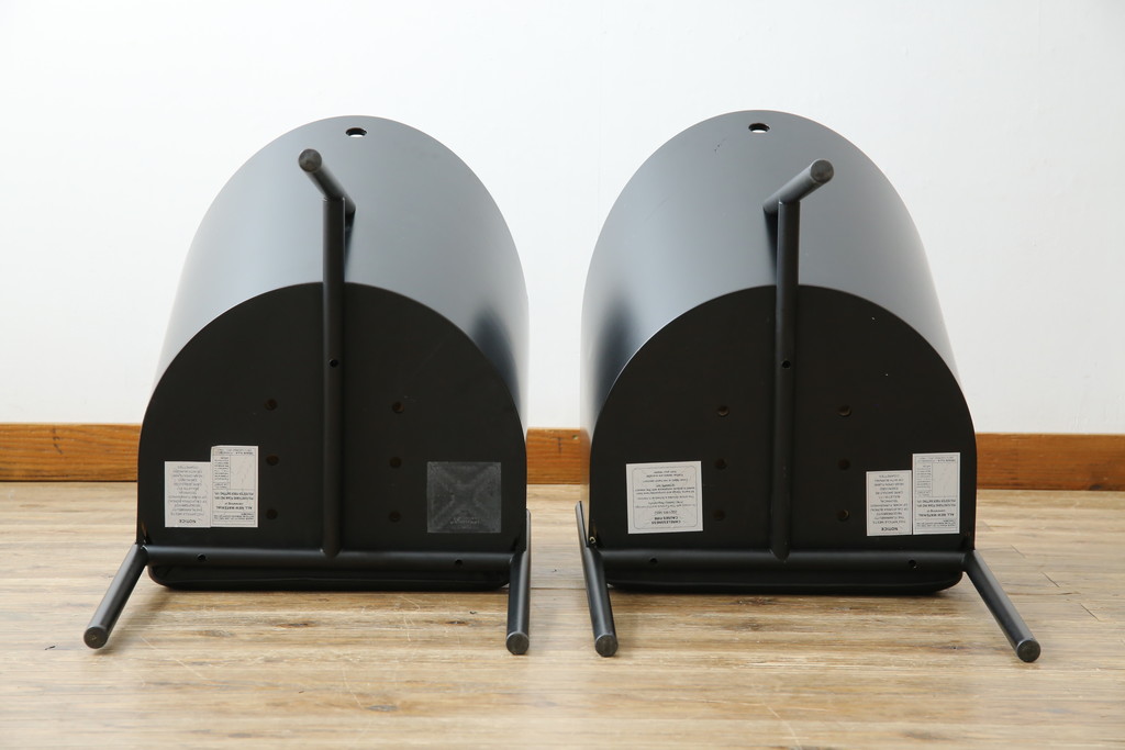 イタリアビンテージ　名作希少品!!　ドリアデ(Driade)　コステス(COSTES)　フィリップ・スタルク(Philippe Starck)デザイン　流線形のフォルムが美しいダイニングチェア2脚セット(椅子、イス、ヴィンテージ、バラ売り可能)(R-082289)