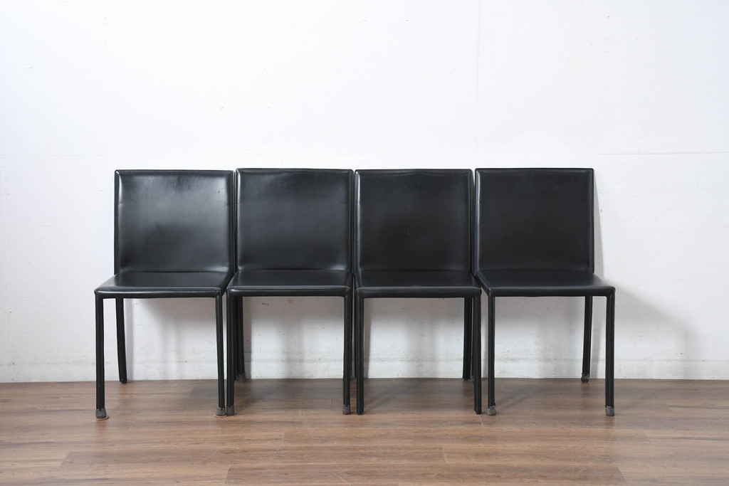 中古　美品　イタリア　calligaris(カリガリス)　本革　洗練されたデザインで高級感と快適さを兼ね備えた上質なダイニングチェア4脚セット(レザー、イス、椅子、ばら売可能)(R-083250)