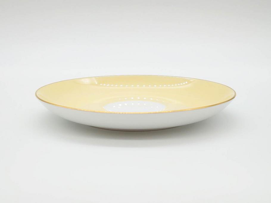 大倉陶園(OKURA、OAC)　色蒔き(クリーム)　シンプルながら上品な雰囲気を醸し出すモーニングカップ&ソーサー(洋食器、C&S、箱付き)(R-070219)
