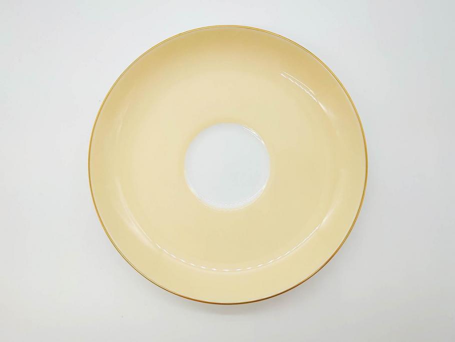 大倉陶園(OKURA、OAC)　色蒔き(クリーム)　シンプルながら上品な雰囲気を醸し出すモーニングカップ&ソーサー(洋食器、C&S、箱付き)(R-070219)