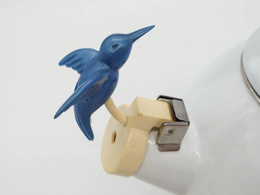 ハミングバード&チューリップ　置くだけで絵になる可愛らしいホーローケトル(やかん、琺瑯、ティーケトル、ハチドリ、青い鳥、花、キッチン雑貨、Tulips And Blue Humming Bird)(R-076863)
