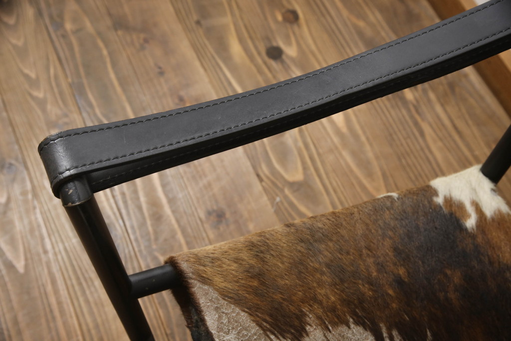 中古　ダメージあり　Cassina(カッシーナ)　ル・コルビュジエ ピエール・ジャンヌレ シャルロット・ペリアン　LC1　個性が光る!ワンランク上の空間づくりにおすすめなスリングチェア(バスキュランチェア、アームチェア、椅子、イス、Le Corbusier)(定価539,000円)(R-070296)