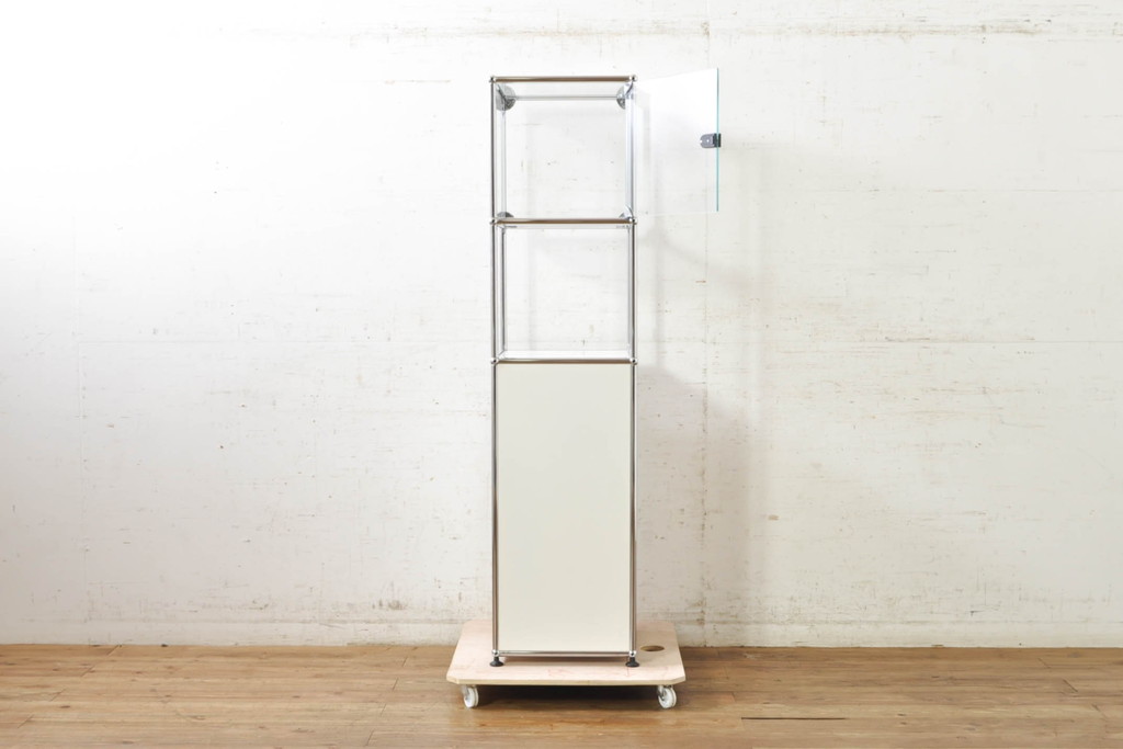 中古　USMハラー(USM Haller)　鍵付きショーケースが魅力の鉄製キャビネット(収納棚、オープンラック、飾り棚、陳列棚、ガラスケース、店舗什器)(R-074362)