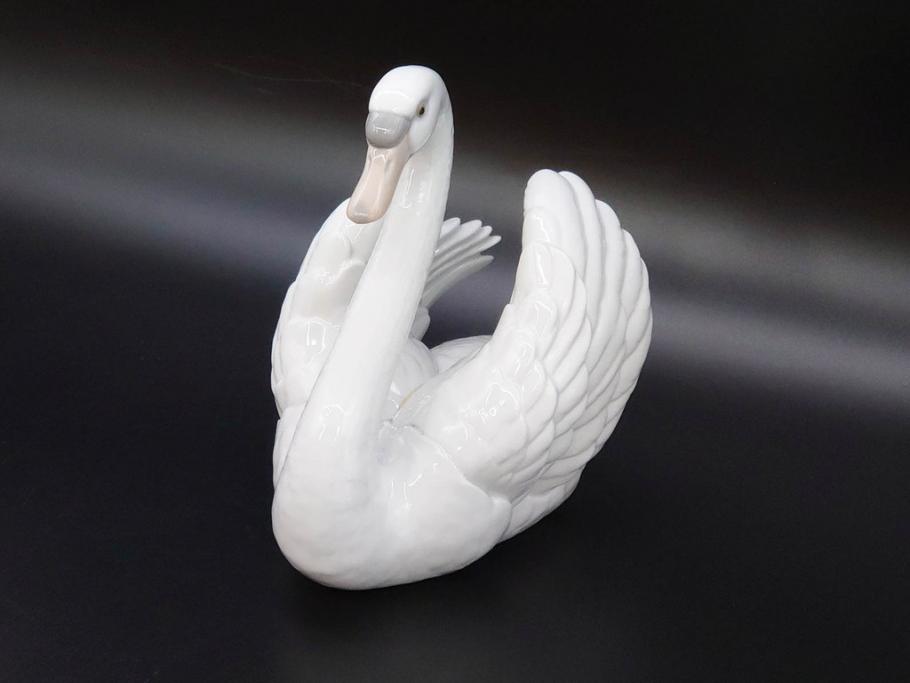 スペイン　リヤドロ　LLADRO　白鳥　フィギュリン(箱なし、陶器人形、置物、オブジェ、スワン、Swan)(R-076902)