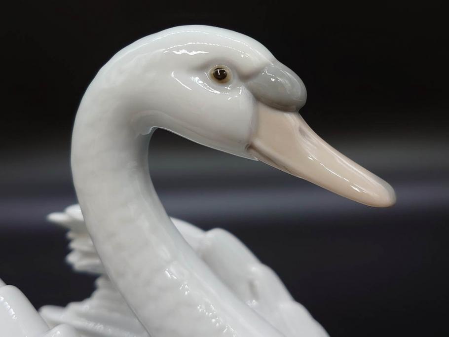 スペイン　リヤドロ　LLADRO　白鳥　フィギュリン(箱なし、陶器人形、置物、オブジェ、スワン、Swan)(R-076902)