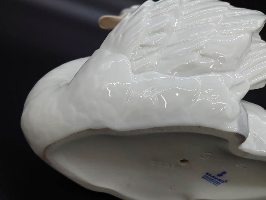 スペイン　リヤドロ　LLADRO　白鳥　フィギュリン(箱なし、陶器人形、置物、オブジェ、スワン、Swan)(R-076902)