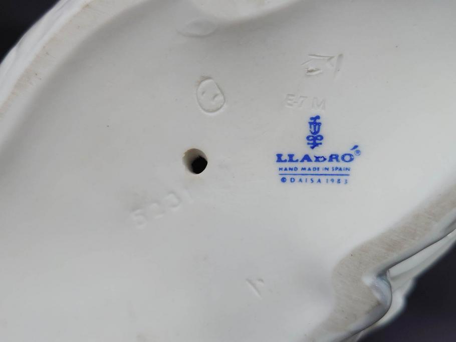 スペイン　リヤドロ　LLADRO　白鳥　フィギュリン(箱なし、陶器人形、置物、オブジェ、スワン、Swan)(R-076902)