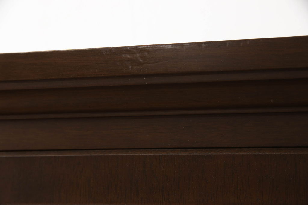 中古　神戸洋家具　メープル不二屋　クラシカルで品のある佇まいが美しいキャビネット(定価約54万円)(飾り棚、食器棚、戸棚、収納棚)(R-057789)