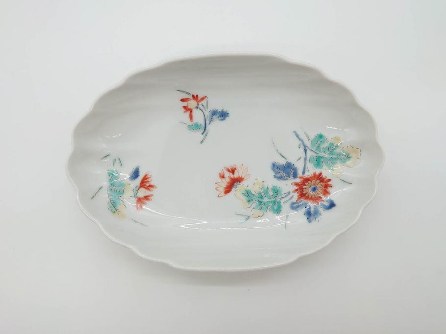 江戸期　色絵　約18cm　5.9寸　シンプルながら上品な雰囲気溢れる変形皿6枚セット(和食器、五寸九分)(検索ワード:柿右衛門様式、花散らしの図、輪花)(R-070266)