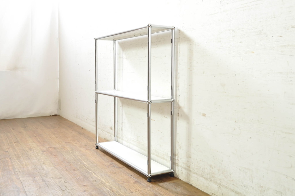 中古　美品　USMハラー(USM Haller)　美しくシンプルなデザインが目を引く鉄製サイドボード(陳列棚、アイアンラック、キャビネット、オープンラック、飾り棚、オープンシェルフ)(R-074372)