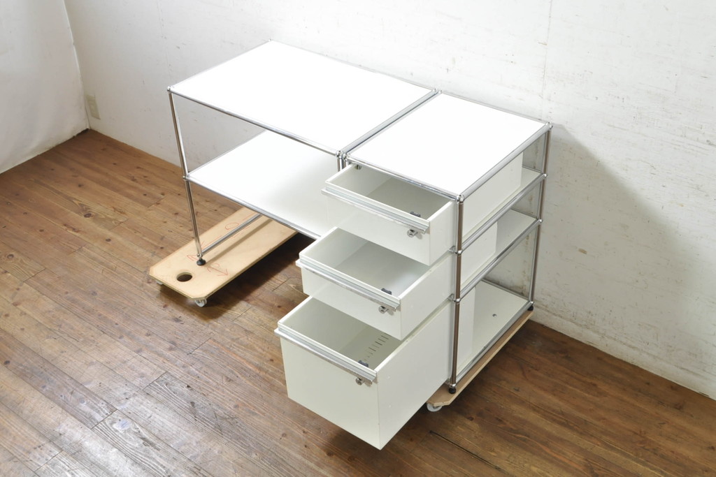中古　美品　USMハラー(USM Haller)　美しくシンプルなデザインが目を引く鉄製ラックとサイドチェストのセット(サイドボード、サイドキャビネット、デスクワゴン、引き出し、オープンラック、飾り棚)(R-074373)