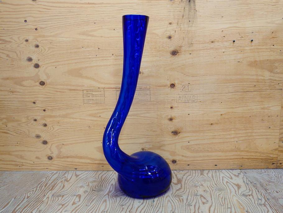 昭和レトロ　特大　ユニークなフォルムが目を惹くアクセントになるフラワーベース(スウィングベース、花瓶、花入れ、花器、オブジェ、ホームインテリア、ディスプレイ、ブルー)(R-076962)