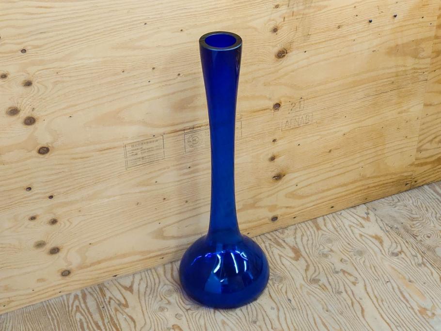 昭和レトロ　特大　鮮やかなブルーが目を惹くフラワーベース(花瓶、花入れ、花器、オブジェ、ホームインテリア、ディスプレイ、ブルー)(R-076986)