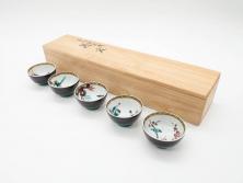 中古　共箱付き　河面冬山　蒔絵　桃　菓子器(木製漆器)(R-041108)