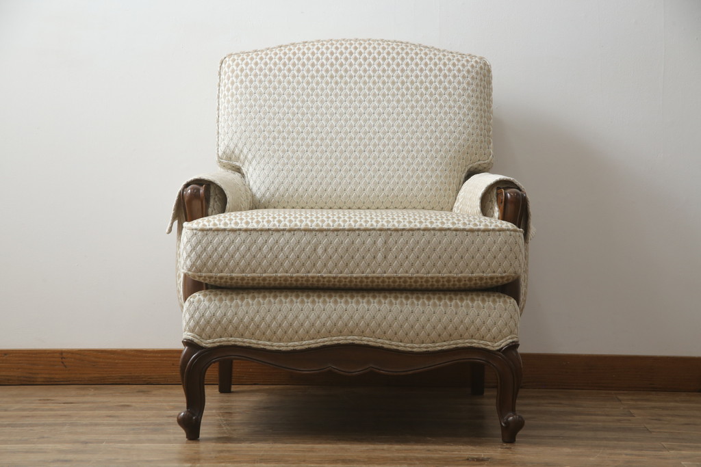 中古　超美品!!　DREXEL HERITAGE(ドレクセルヘリテイジ)　Upholstery(アップホルスタリー)　張り替え済み　クラシカルな佇まいの1人掛けソファ(アームチェア、一人掛け、1P、ラウンジチェア)(R-066406)
