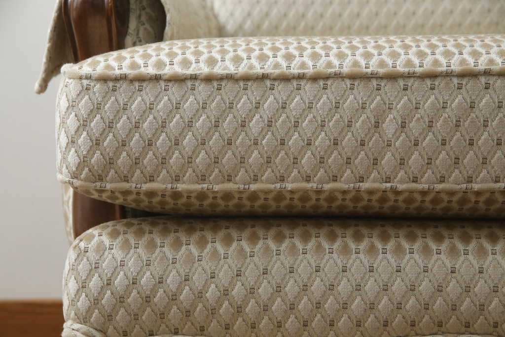 中古　超美品!!　DREXEL HERITAGE(ドレクセルヘリテイジ)　Upholstery(アップホルスタリー)　張り替え済み　クラシカルな佇まいの1人掛けソファ(アームチェア、一人掛け、1P、ラウンジチェア)(R-066406)