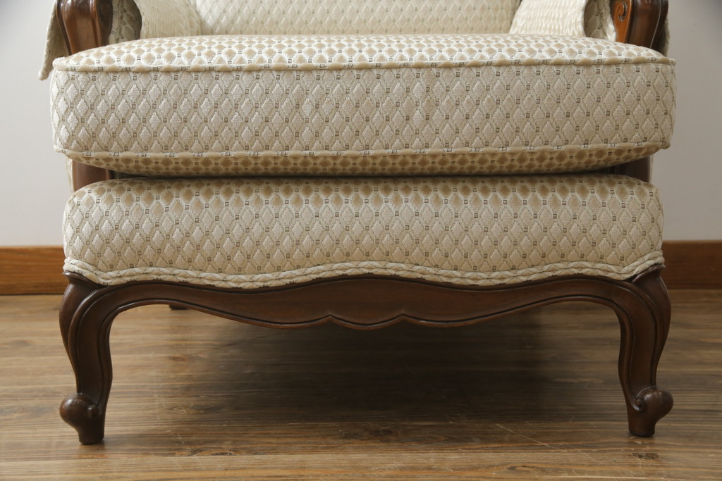 中古　超美品!!　DREXEL HERITAGE(ドレクセルヘリテイジ)　Upholstery(アップホルスタリー)　張り替え済み　クラシカルな佇まいの1人掛けソファ(アームチェア、一人掛け、1P、ラウンジチェア)(R-066406)