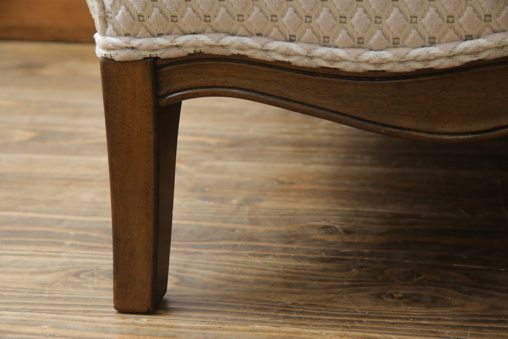 中古　超美品!!　DREXEL HERITAGE(ドレクセルヘリテイジ)　Upholstery(アップホルスタリー)　張り替え済み　クラシカルな佇まいの1人掛けソファ(アームチェア、一人掛け、1P、ラウンジチェア)(R-066406)