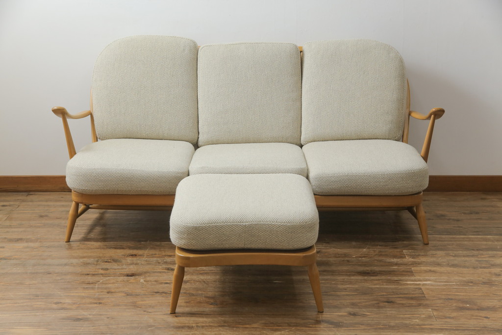イギリスビンテージ　希少!　ERCOL(アーコール)　くつろぎの空間を演出する3人掛けソファとオットマンのセット(三人掛けソファ、3P、アームソファ、トリプルソファ、フットスツール、ヴィンテージ、英国、北欧)(R-067129)