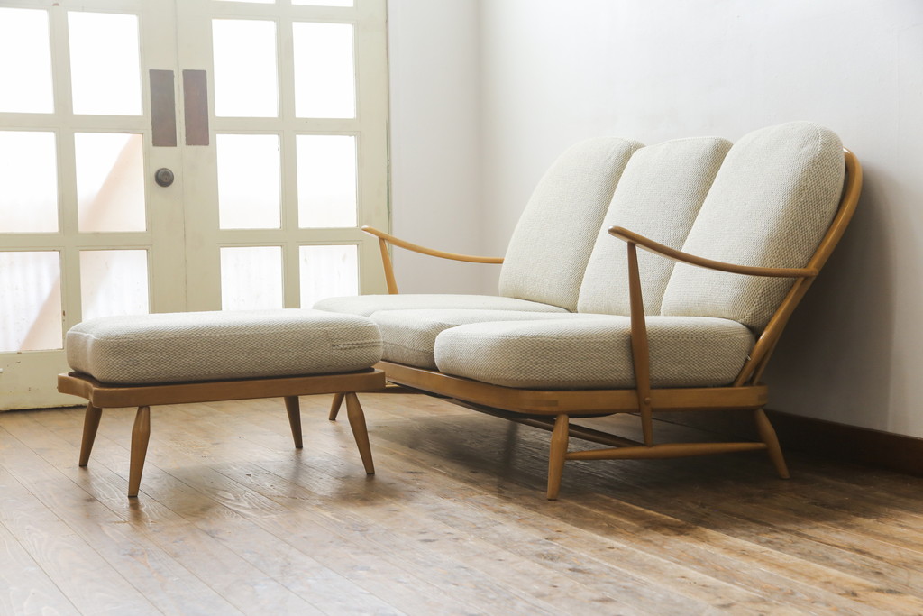 イギリスビンテージ　希少!　ERCOL(アーコール)　くつろぎの空間を演出する3人掛けソファとオットマンのセット(三人掛けソファ、3P、アームソファ、トリプルソファ、フットスツール、ヴィンテージ、英国、北欧)(R-067129)