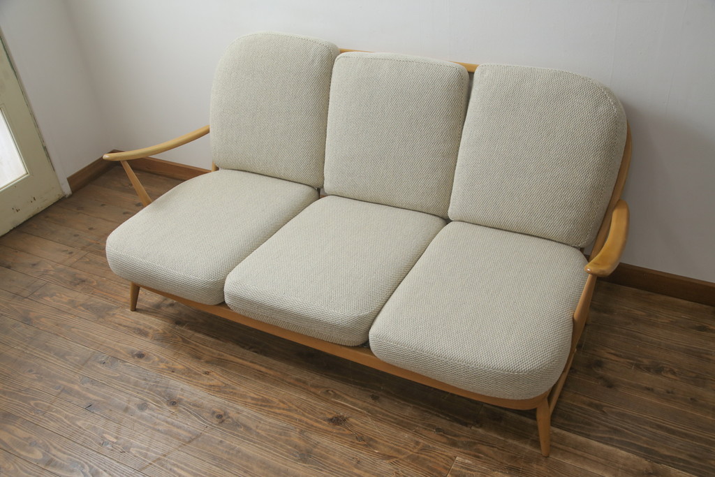 イギリスビンテージ　希少!　ERCOL(アーコール)　くつろぎの空間を演出する3人掛けソファとオットマンのセット(三人掛けソファ、3P、アームソファ、トリプルソファ、フットスツール、ヴィンテージ、英国、北欧)(R-067129)