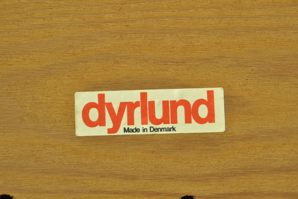 デンマークビンテージ　Dyrlund(デューロン)　ローズウッド　本革(レザー)　レザーの質感を楽しめるスタイリッシュなダイニングチェア5脚セット(サイドチェア、椅子、イス、ヴィンテージ、北欧家具)(R-060105)