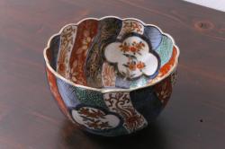 【骨董買取】江戸期　古伊万里　金襴手　金彩花唐草文　ねじり文深鉢(深皿、和食器)を買取りました。