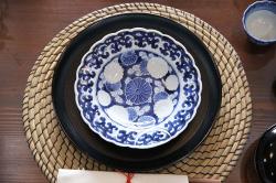 【骨董買取】江戸期　古伊万里　菊花　深皿(伊万里(有田焼))を買取りました。