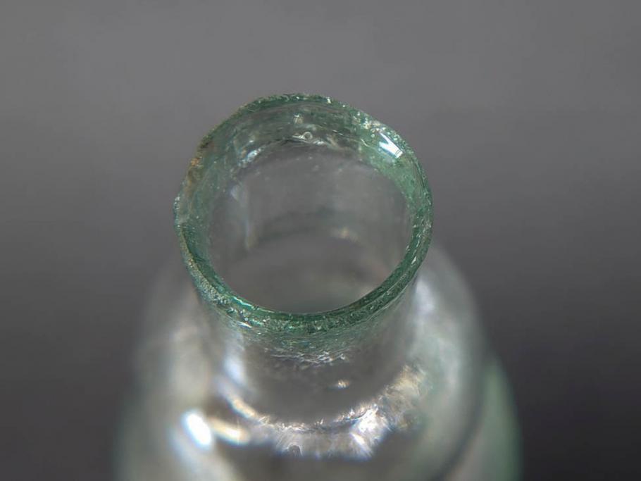 戦前　当時物　瓢箪型　気泡や絶妙なフォルムが味わいのあるニッキ水瓶5個セット(豆ガラス、ちびニッキ水、ガラス容器、駄菓子屋ビン、ペロペロ、レトロガラス、一輪挿し、ひょうたん)(R-076989)