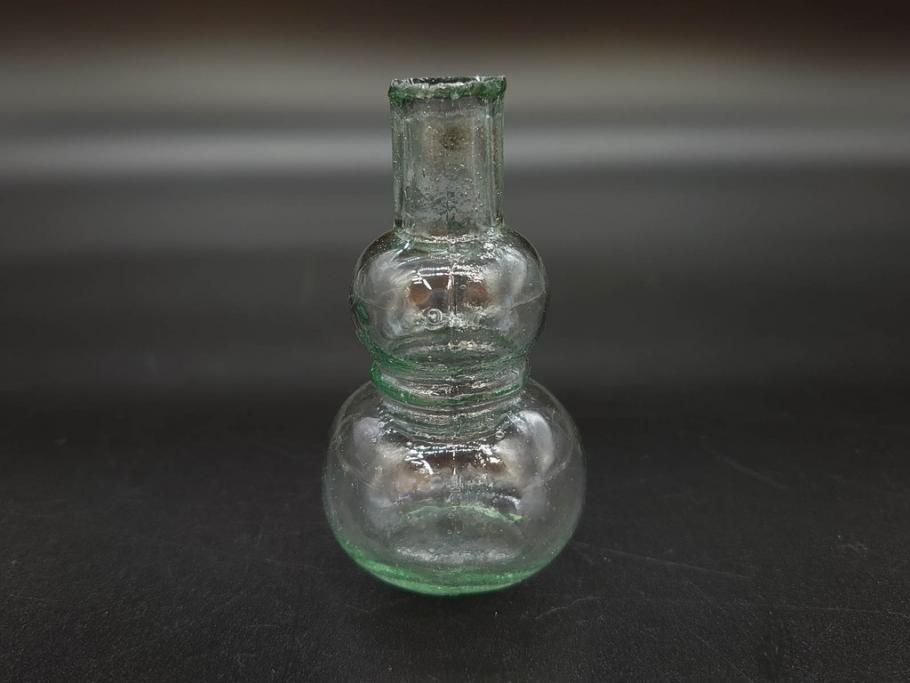 戦前　当時物　瓢箪型　気泡や絶妙なフォルムが味わいのあるニッキ水瓶5個セット(豆ガラス、ちびニッキ水、ガラス容器、駄菓子屋ビン、ペロペロ、レトロガラス、一輪挿し、ひょうたん)(R-076990)