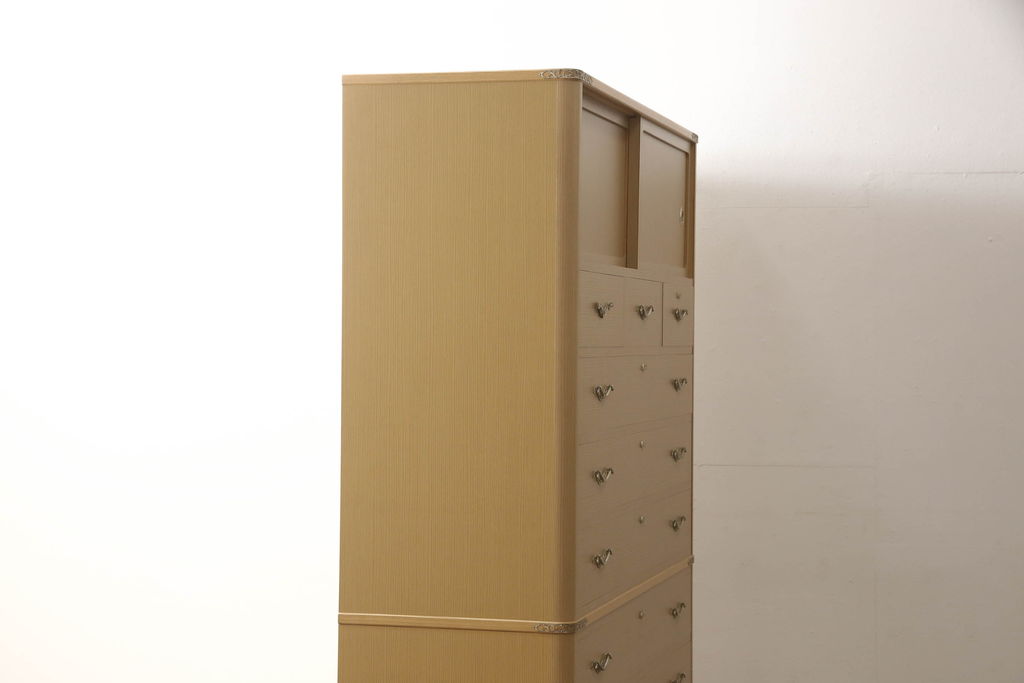 中古　美品　大阪泉州桐箪笥　特注　汚れが付きにくいメラミン化粧板を使った総桐箪笥(総桐たんす、和たんす、和タンス、収納箪笥、衣装箪笥、チェスト、引き出し)(R-061718)