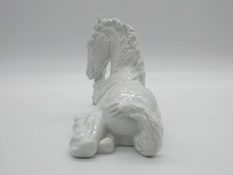 マイセン　MEISSEN　繊細さを感じる美しい白磁人形　伏せる馬(フィギュリン、オブジェ、箱なし)(R-060671)