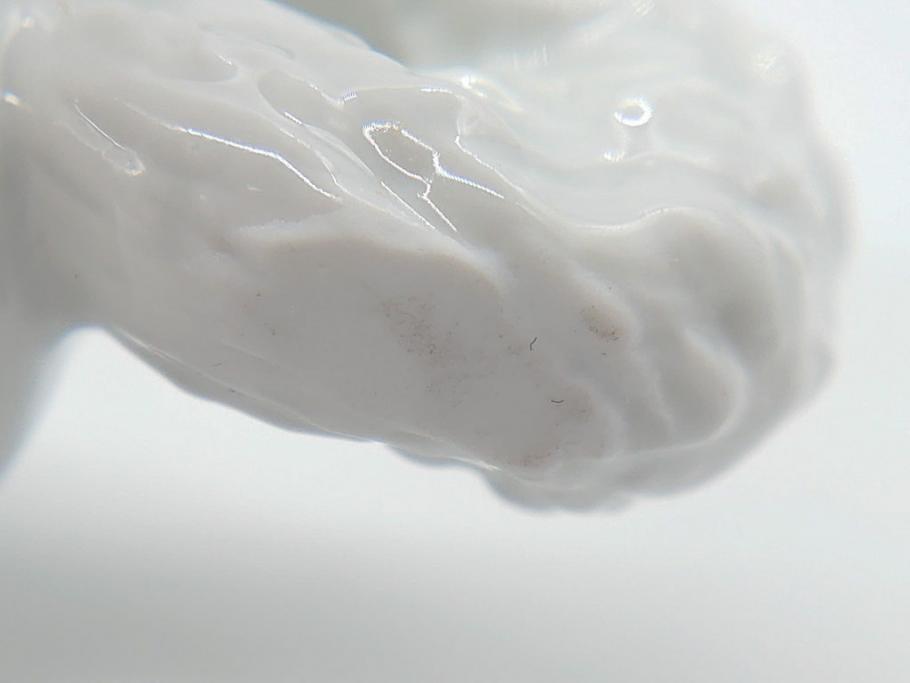 マイセン　MEISSEN　繊細さを感じる美しい白磁人形　伏せる馬(フィギュリン、オブジェ、箱なし)(R-060671)