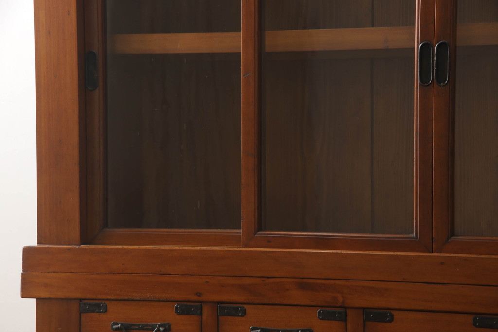 和製アンティーク　関西　近江地方　前面ヒノキ　引き出し20杯の収納力が魅力的な重ね収納箪笥(檜、重ね戸棚、水屋箪笥、食器棚、カップボード、収納棚、引き出し)(R-059895)