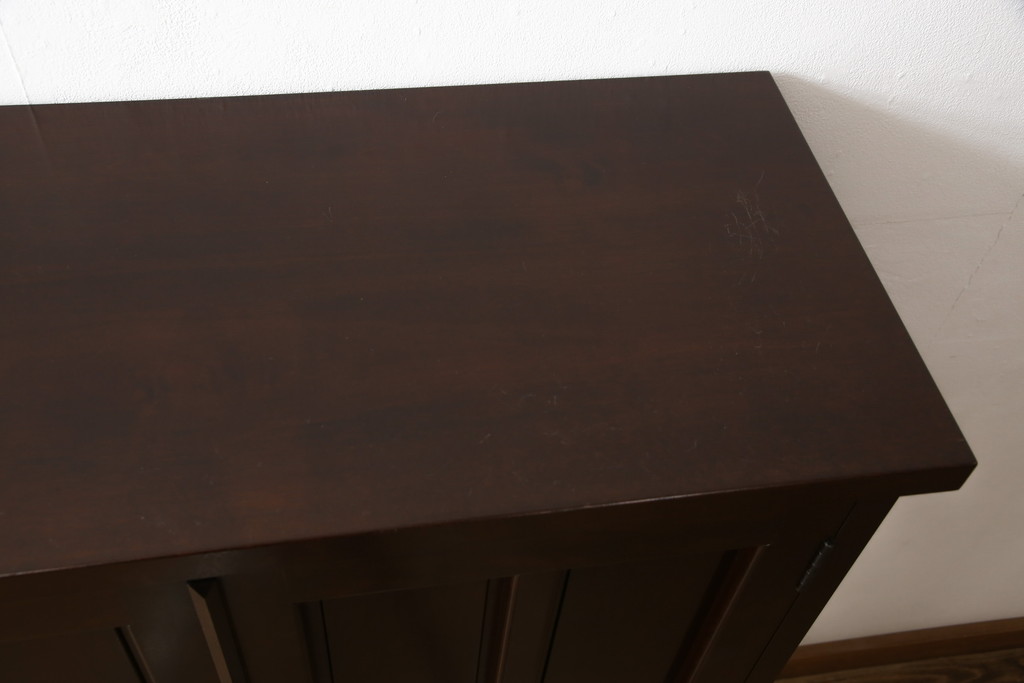 中古　美品　松本民芸家具　シンプルなデザインが魅力的な特注品の下駄箱(靴箱、シューズボックス、収納棚、戸棚)(R-058334)