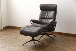 中古　美品　EKORNES(エコーネス)　トーキョー　ヘッドレスト付ローバック　Mサイズ　スタイリッシュなデザインが魅力のストレスレスチェア&オットマンのセット(スターベース、1人掛けソファ、一人掛けソファ、1Pソファ、アームチェア、リクライニングチェア、フットスツール、北欧、本革、レザーチェア)(定価約35万2千円)(R-067304)